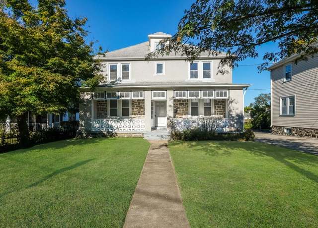 Property at 307 W Wayne Ave, Wayne, PA 19087, 4 beds, 2 baths