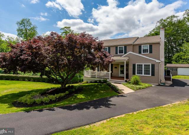 Property at 412 Walnut Hill Ln, Havertown, PA 19083, 4 beds, 3.5 baths