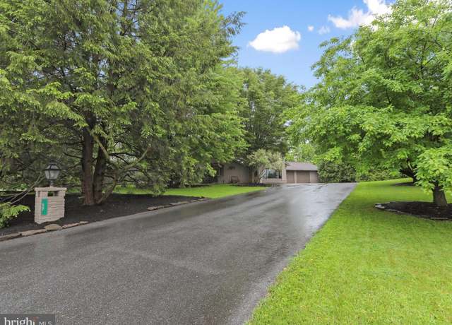 Property at 57 Linoak Rd, Chambersburg, PA 17202, 3 beds, 2.5 baths