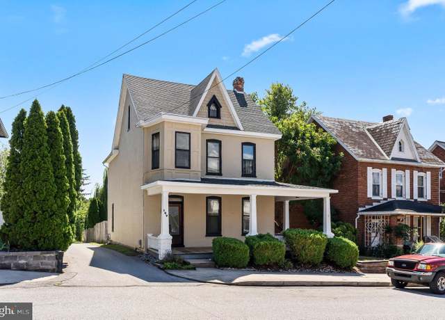 Property at 109 Garfield St, Waynesboro, PA 17268, 4 beds, 2 baths