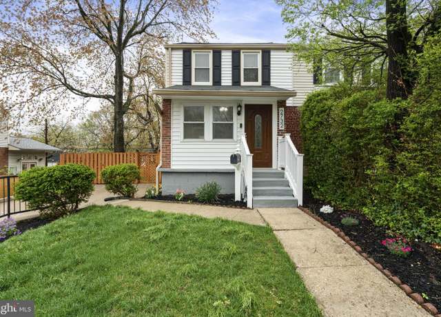 Property at 2732 Fort Dr, Alexandria, VA 22303, 3 beds, 2 baths