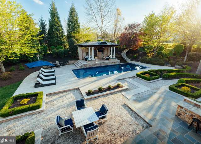 Property at 644 Deerfield Farm Ct, Great Falls, VA 22066, 5 beds, 6.5 baths