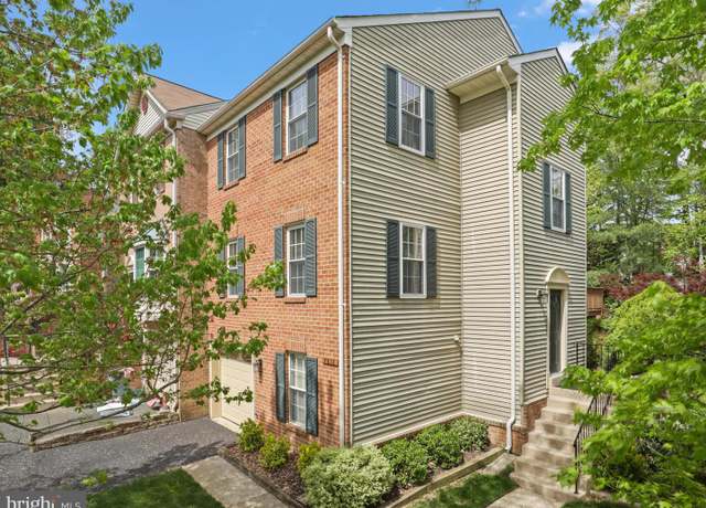 Property at 7816 Solomon Seal Dr, Springfield, VA 22152, 3 beds, 3 baths
