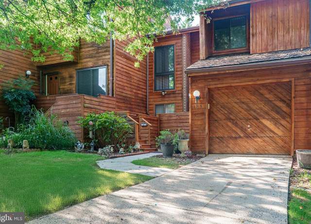 Property at 2213 Cedar Cove Ct, Reston, VA 20191, 3 beds, 3 baths