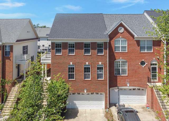 Property at 25497 Beresford Dr, Chantilly, VA 20152, 3 beds, 2.5 baths