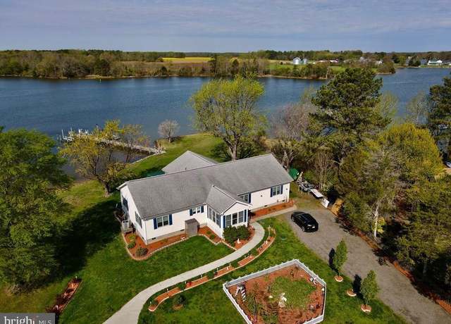 Property at 1142 Glebe View Ln, Lottsburg, VA 22511, 4 beds, 3 baths