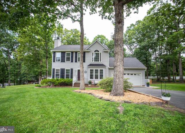 Property at 5003 Strauss Ct, Fredericksburg, VA 22407, 4 beds, 2.5 baths