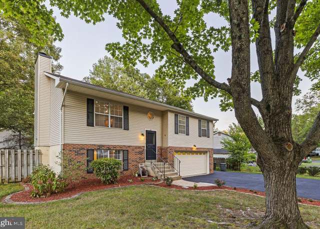 Property at 41 Meadowood Dr, Stafford, VA 22554, 3 beds, 3 baths