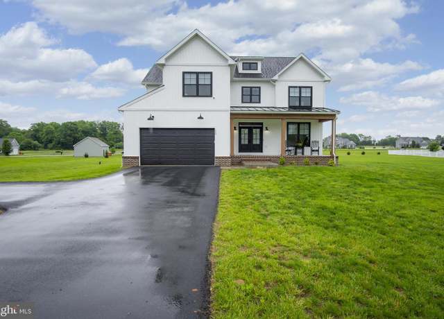 Property at 119 Varick Trl, Hedgesville, WV 25427, 5 beds, 2.5 baths