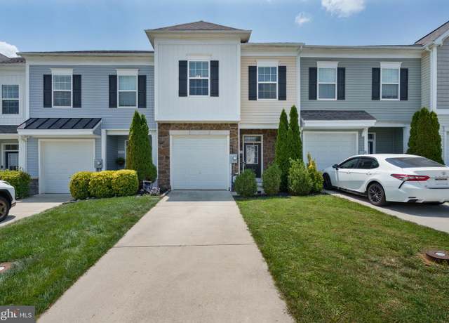 Property at 108 Oflannery Ct, Martinsburg, WV 25403, 3 beds, 2.5 baths