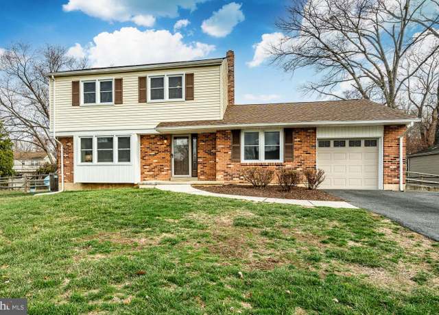 Property at 8 Cavendish Ct, Wilmington, DE 19808, 4 beds, 2 baths