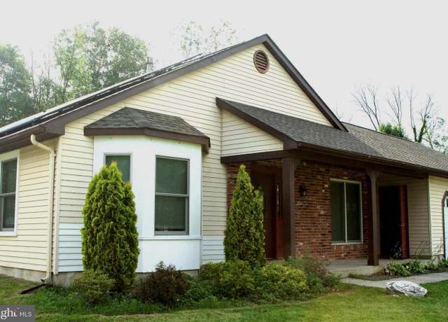 Property at 161 Carlton Ave, Marlton, NJ 08053, 3 beds, 3 baths