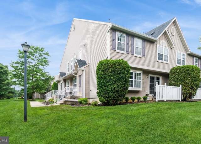 Property at 104 Coventry Way, Mount Laurel, NJ 08054, 3 beds, 2.5 baths