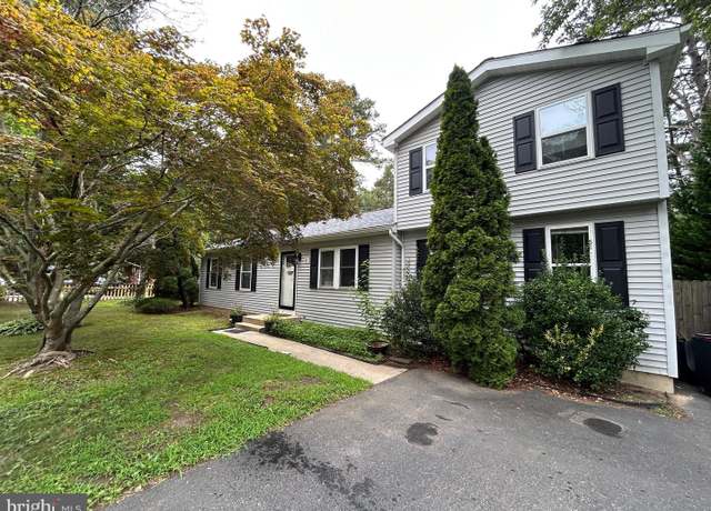 Property at 5 Woodside Ln, Sicklerville, NJ 08081, 3 beds, 1.5 baths