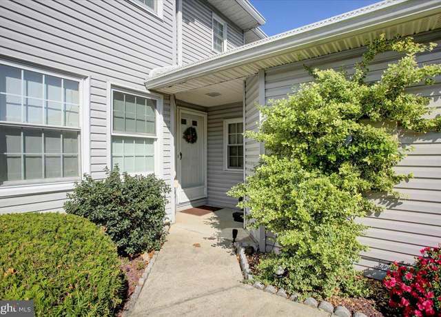 Property at 2611 Shingus Cir, Mechanicsburg, PA 17055, 3 beds, 3 baths