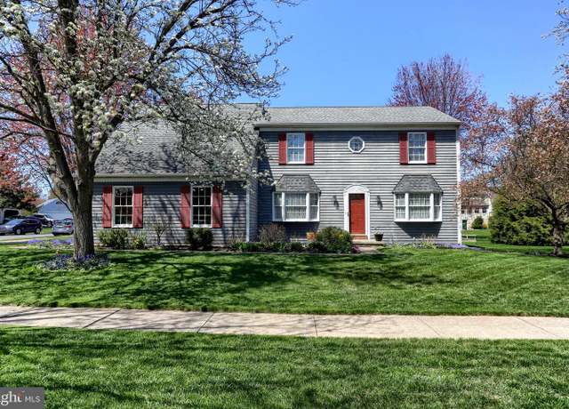 Property at 2035 Southpoint Dr, Hummelstown, PA 17036, 4 beds, 2.5 baths