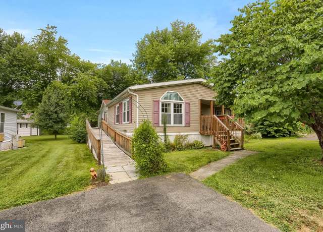 Property at 9 Siding Ln, Millersburg, PA 17061, 3 beds, 2 baths