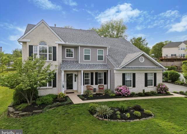 Property at 9008 Trolley Ln, Eagleville, PA 19403, 4 beds, 2.5 baths