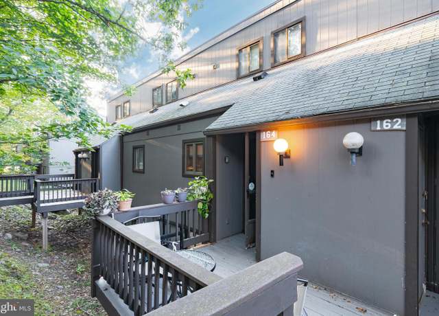 Property at 164 Upper Village Way, Tannersville, PA 18372, 3 beds, 2.5 baths