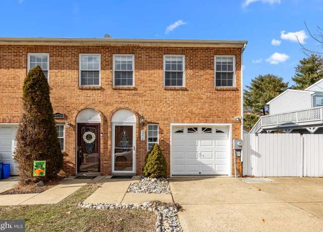 Property at 9976 Crestmont Ave, Philadelphia, PA 19114, 3 beds, 2 baths