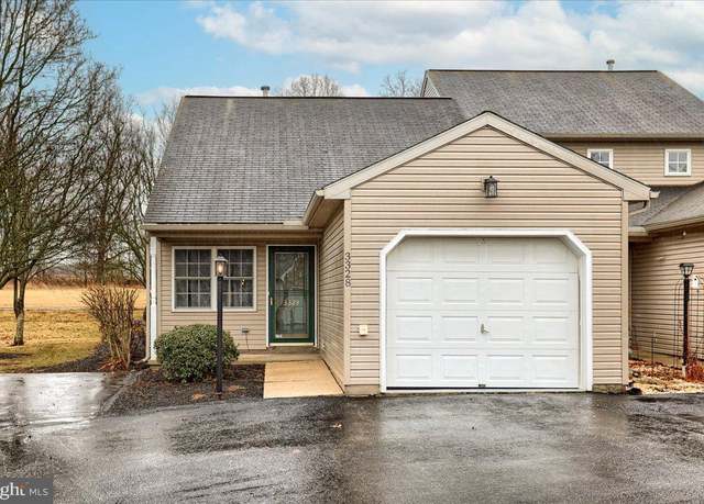Property at 3328 Hub Ct, Dover, PA 17315, 2 beds, 1 bath