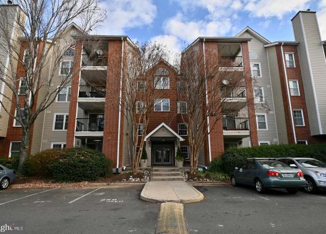 Property at 3315 Wyndham Cir #4236, Alexandria, VA 22302, 2 beds, 2 baths