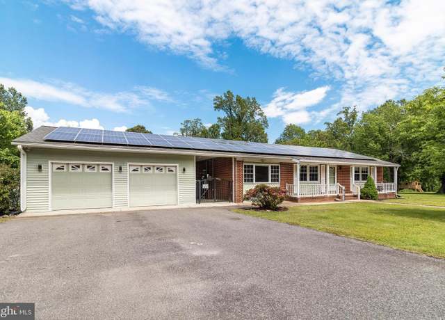 Property at 3505 Wakefield St, Colonial Beach, VA 22443, 3 beds, 2 baths
