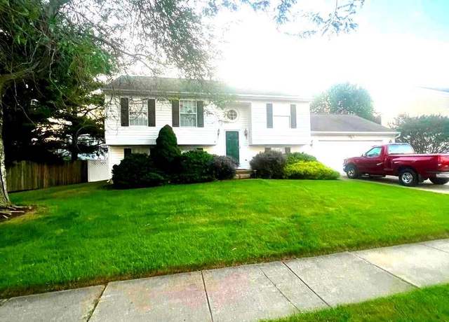 Property at 6 Shamrock Ave, New Castle, DE 19720, 3 beds, 2.5 baths