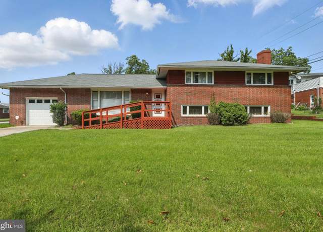 Property at 2813 Gwynnview Rd, Baltimore, MD 21207, 3 beds, 2.5 baths