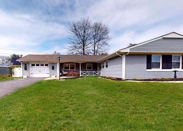 Property at 35 Globe Ln, Willingboro, NJ 08046, 3 beds, 2 baths