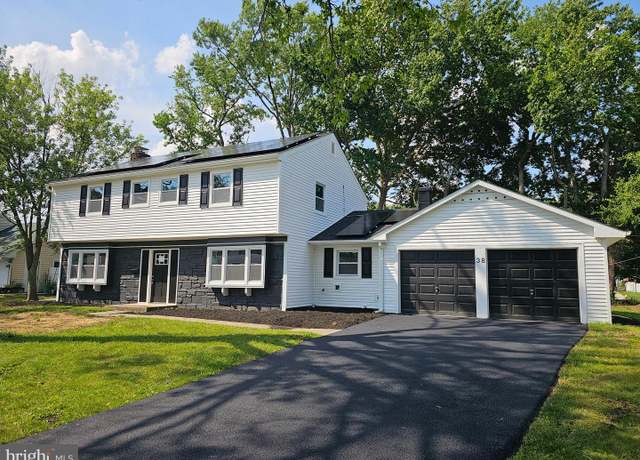 Property at 38 Edison Ln, Willingboro, NJ 08046, 4 beds, 2.5 baths