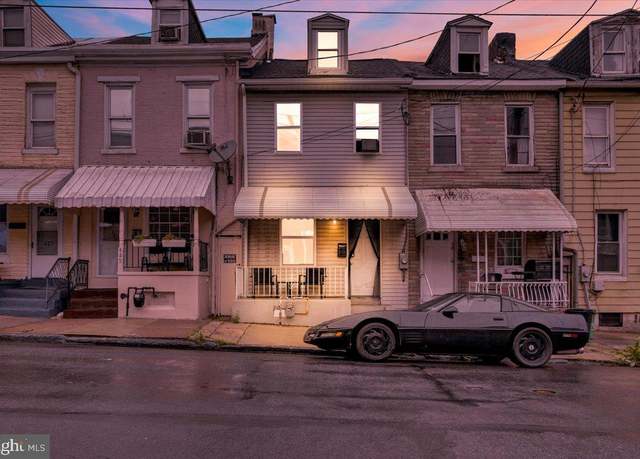 Property at 431 Buttonwood St, Reading, PA 19601, 4 beds, 2.5 baths