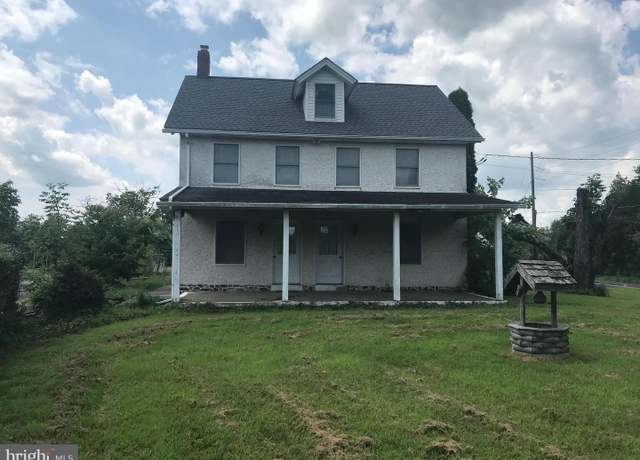 Property at 1504 Ridge Rd, Sellersville, PA 18960, 4 beds, 2 baths