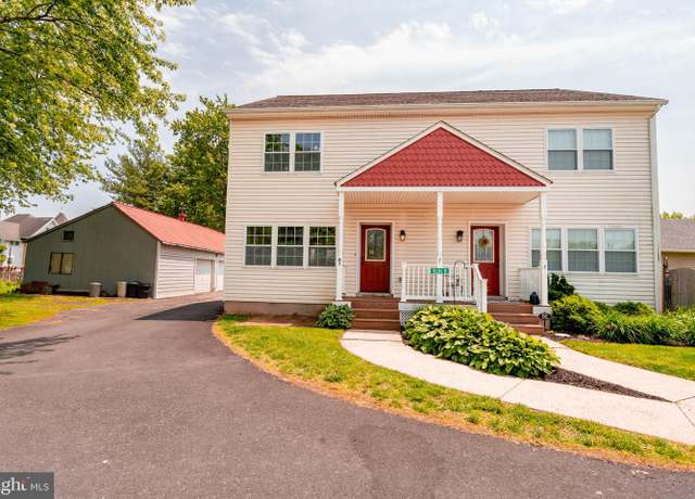 Property at 19 E Broad St Unit B-1, Trumbauersville, PA 18970, 2 beds, 2.5 baths