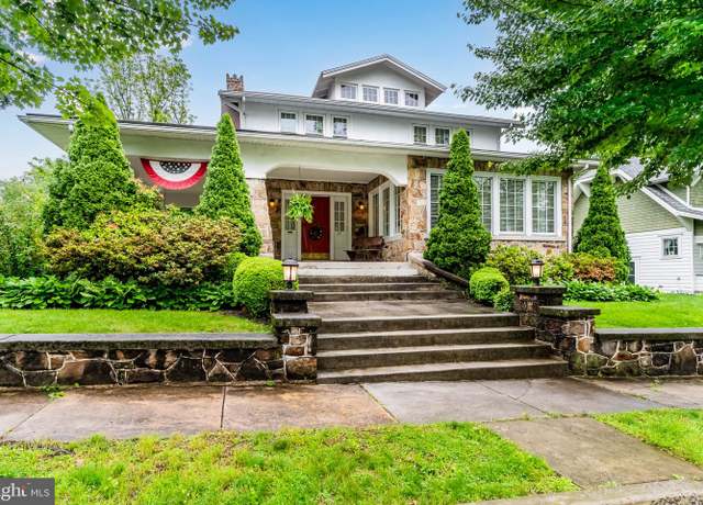 Property at 27 N 27th St, Camp Hill, PA 17011, 3 beds, 3.5 baths