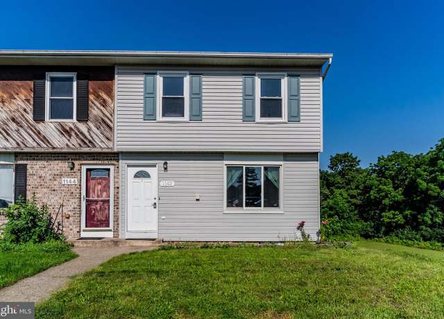 Property at 1142 Pheasant Dr N, Carlisle, PA 17013, 3 beds, 2.5 baths