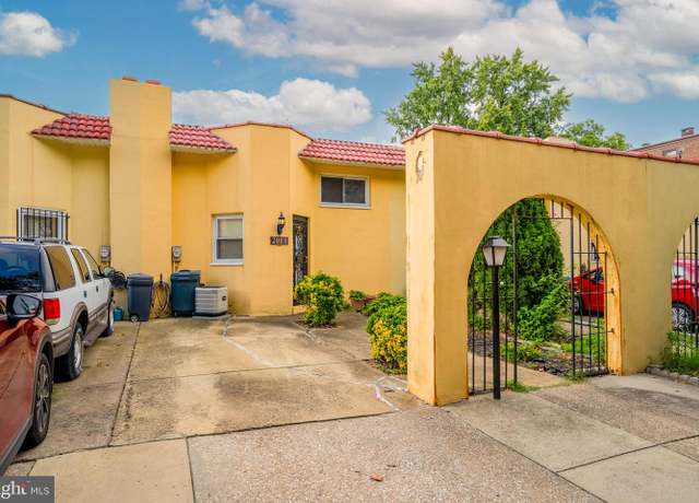 Property at 2008 Green St, Philadelphia, PA 19130, 3 beds, 1 bath