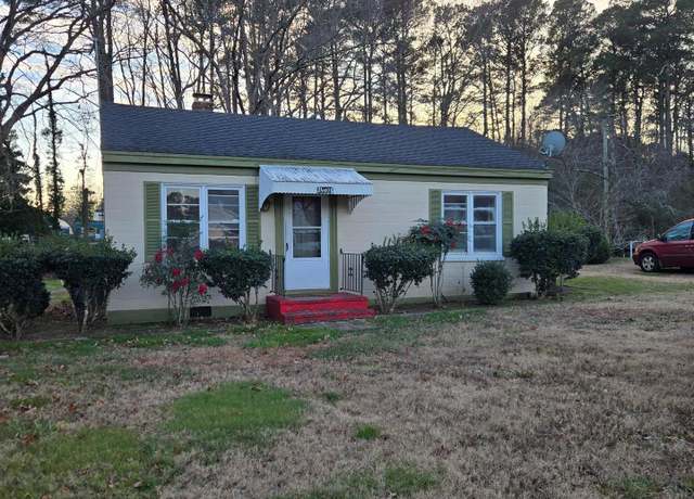 Property at 24036 Bennett St, Parksley, VA 23421, 3 beds, 1 bath