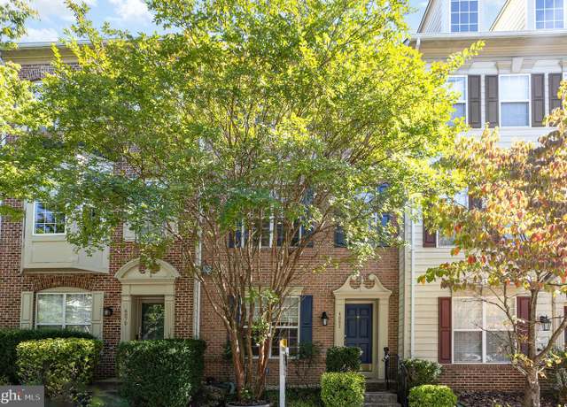 Property at 4881 Cavallo Way, Woodbridge, VA 22192, 3 beds, 3 baths