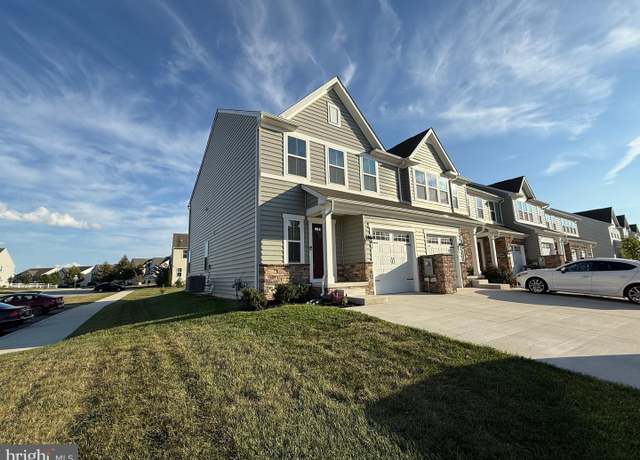 Property at 1474 Flintshire Dr, Middletown, DE 19709, 3 beds, 3.5 baths