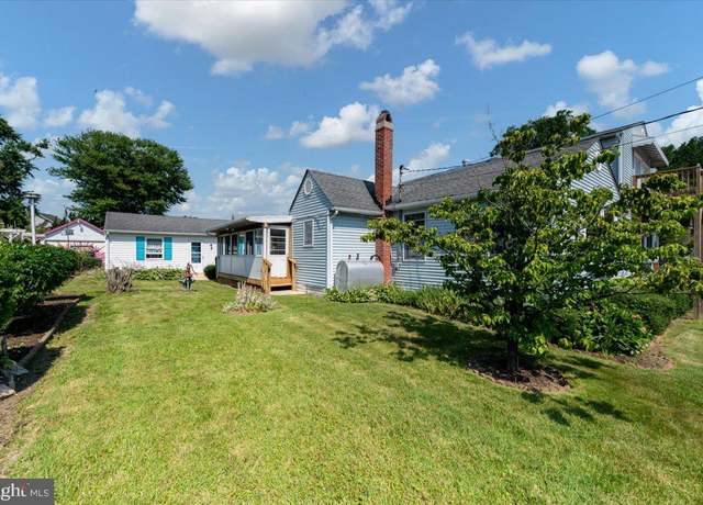 Property at 8236 Bayside Rd, Chesapeake Beach, MD 20732, 4 beds, 2 baths