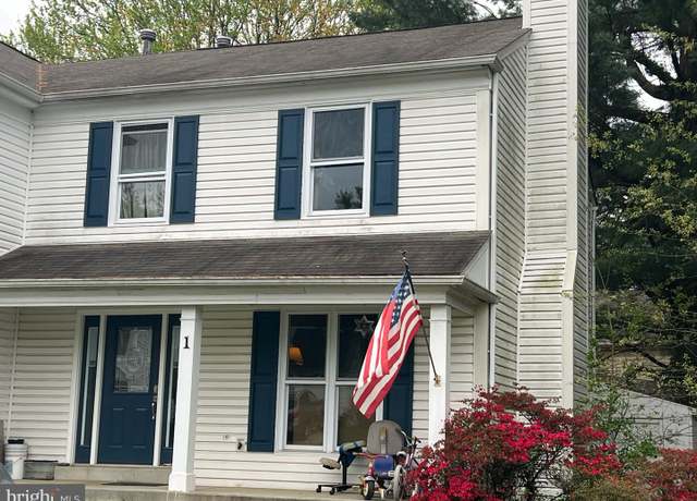 Property at 1 Noblewood Ct, Gaithersburg, MD 20878, 3 beds, 2.5 baths