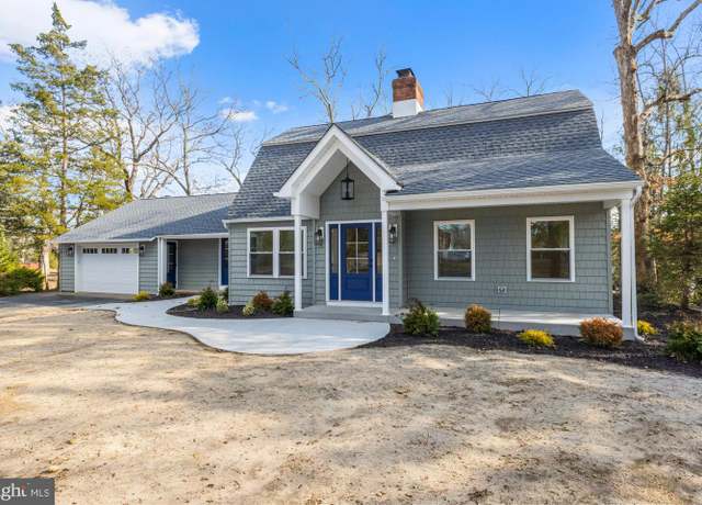 Property at 932 Central Ave, Hammonton, NJ 08037, 4 beds, 2.5 baths