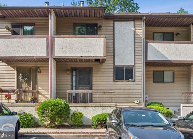 Property at 47 Mara Ct, Cherry Hill, NJ 08002, 2 beds, 1.5 baths