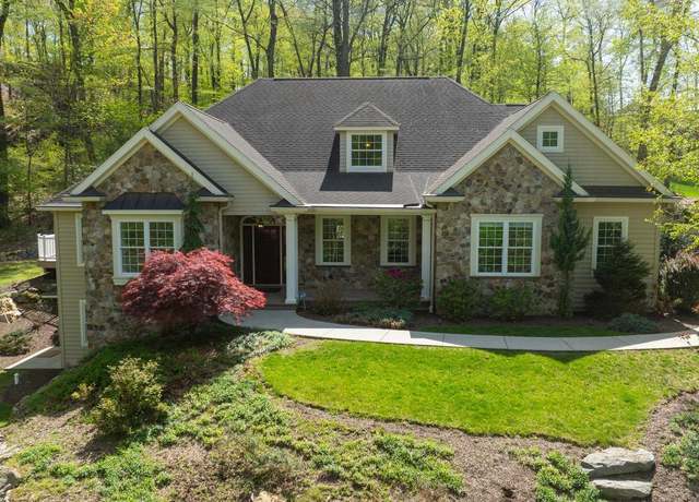 Property at 1 Stone Pond Ln, Wernersville, PA 19565, 4 beds, 3.5 baths
