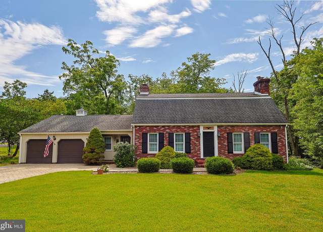 Property at 537 Norris Dr, Furlong, PA 18925, 4 beds, 2.5 baths