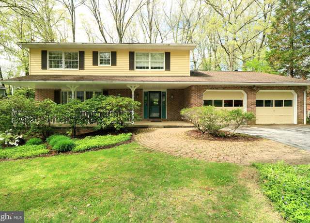 Property at 564 Lanceshire Ln, State College, PA 16803, 4 beds, 2.5 baths