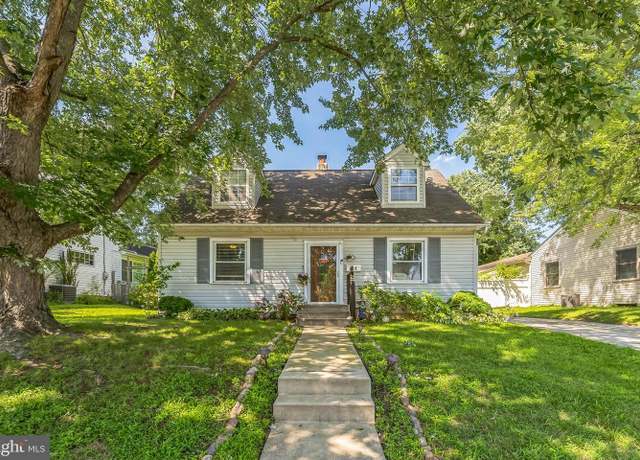 Property at 128 W Martin Ln, Norwood, PA 19074, 4 beds, 2 baths