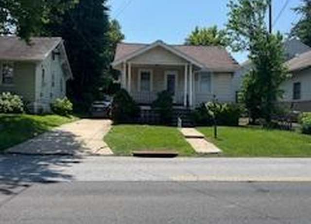 Property at 1008 Fox Chase Rd, Jenkintown, PA 19046, 2 beds, 2 baths