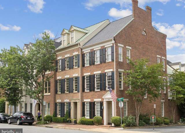 Property at 1206 N Pitt St, Alexandria, VA 22314, 3 beds, 3.5 baths
